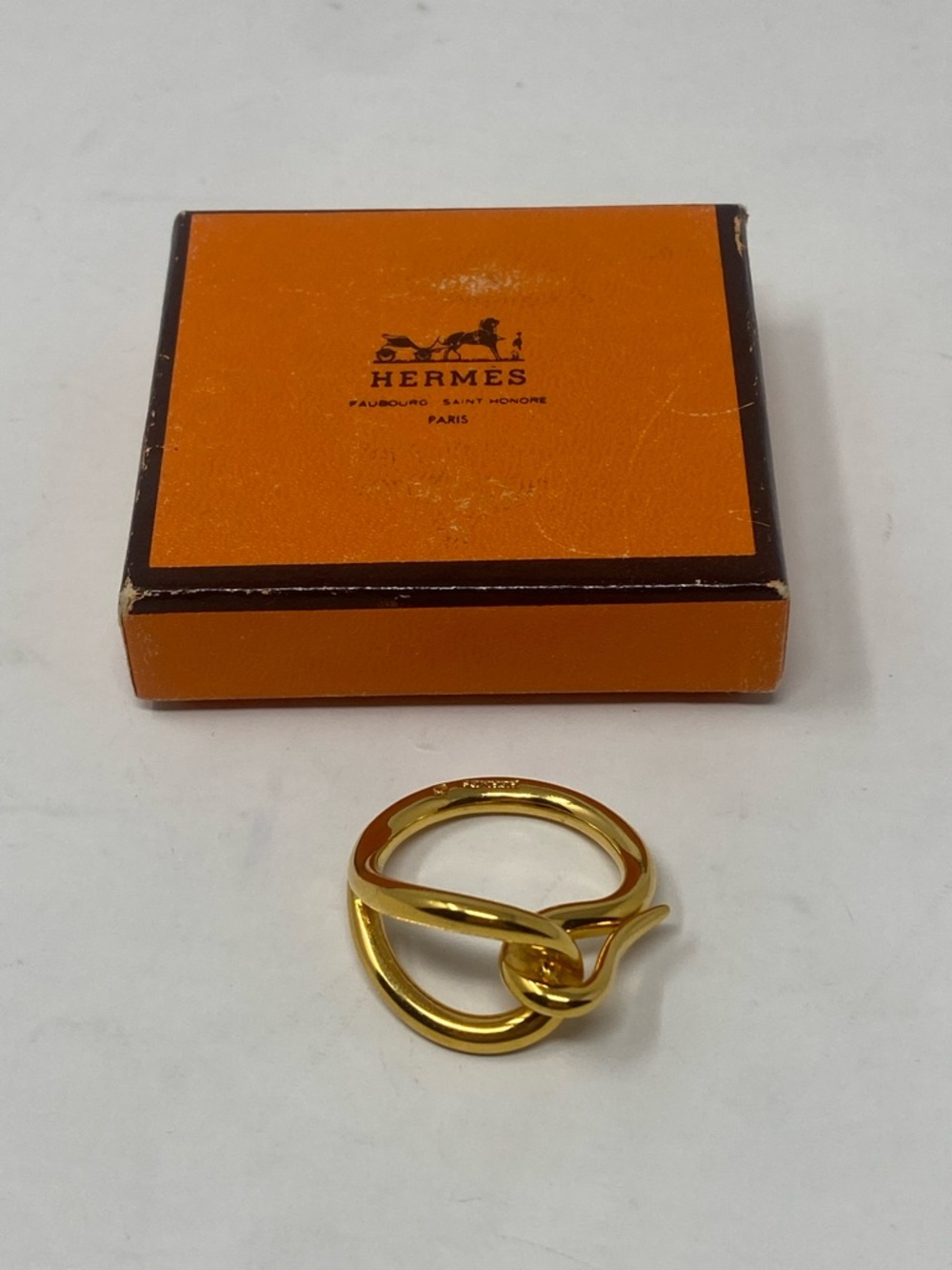 Hermes Scarf Ring Jumbo Hook in gold-tone metal
